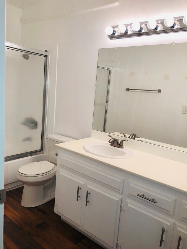 Foto del edificio - 1707 Chalcedony St