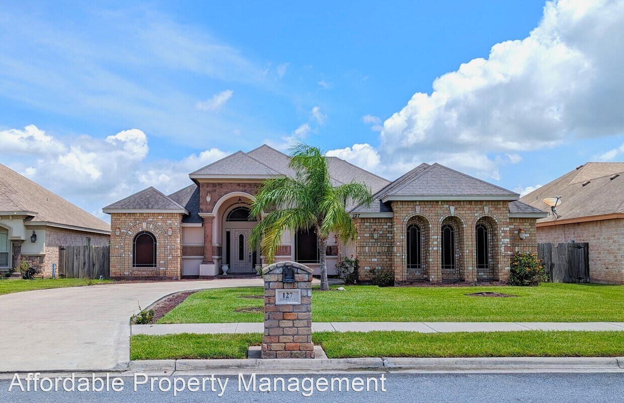 Primary Photo - 3 br, 2.5 bath House - 127 Alvarez Court