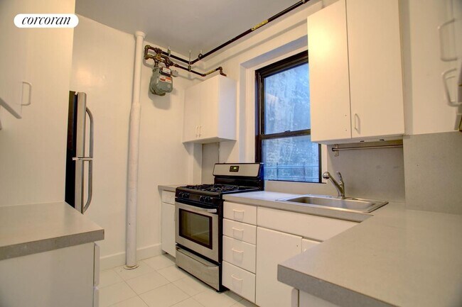 Foto del edificio - 158 W 81st St