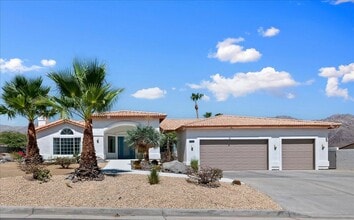 Building Photo - 53245 Avenida Martinez