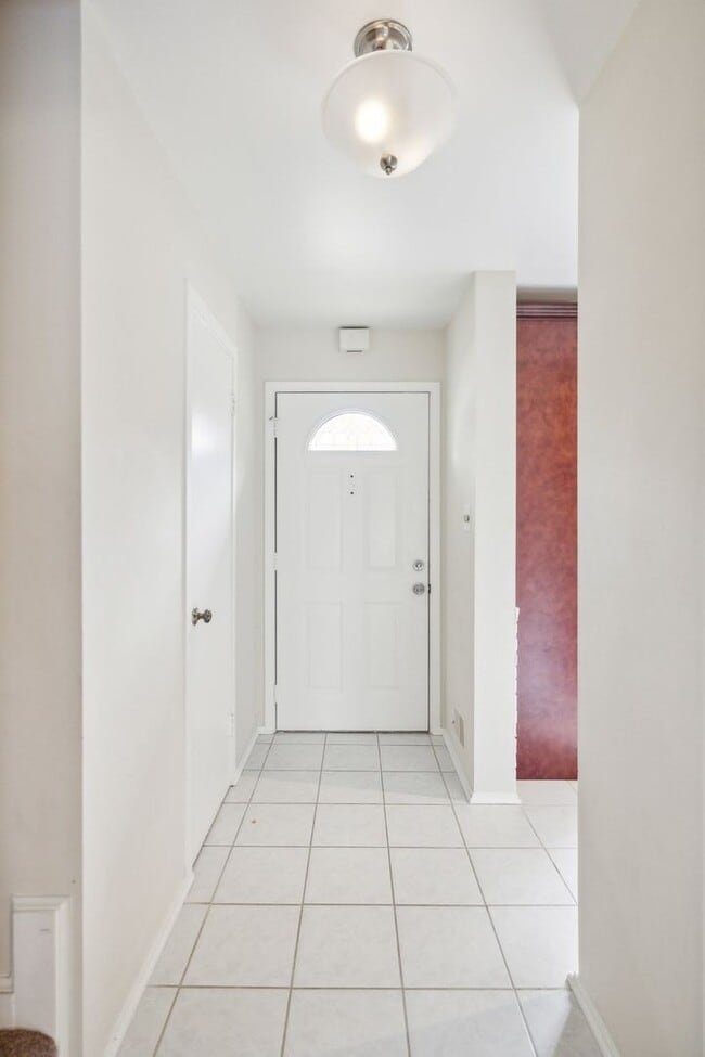 Foto del edificio - Your Bright, Beautiful Next Chapter Begins Here!
