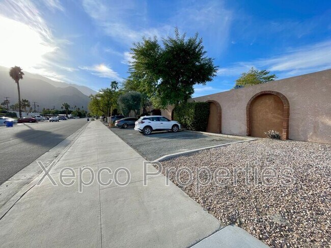 Foto del edificio - 594 E Chuckwalla Rd
