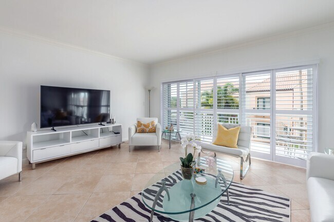 Photo - 250 Bradley Pl (Palm Beach, FL) Apartment