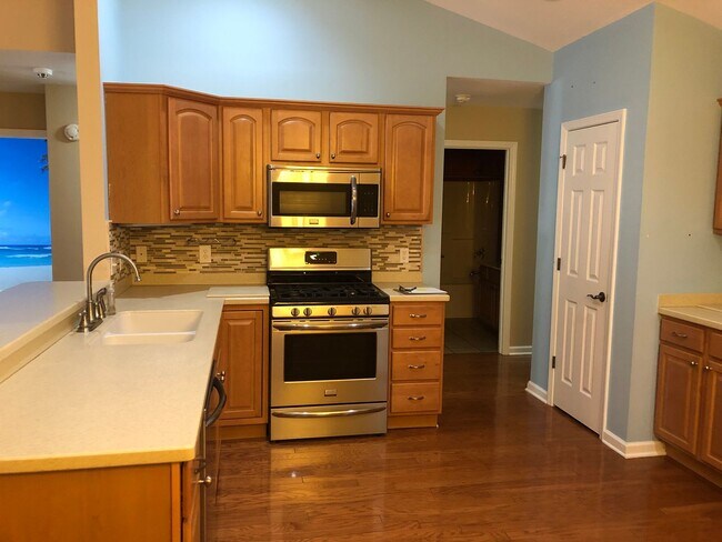 Building Photo - 8801 Carriage House Way Knoxville TN  37923