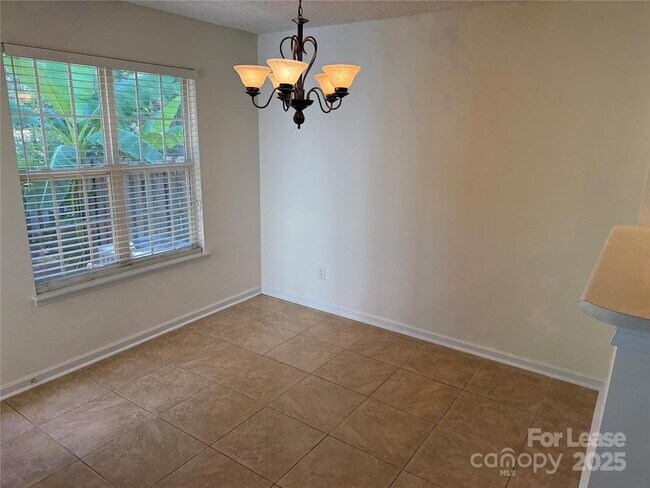 Foto del edificio - 9632 Terrier Way