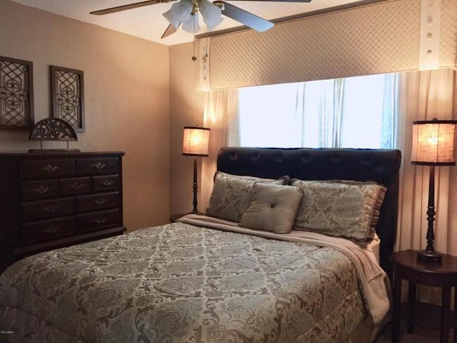 Foto del edificio - 2 bedroom in Daytona Beach FL 32118
