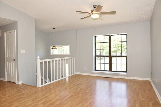 Foto del edificio - 2 Bedroom Condo in Indianapolis