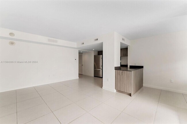 Foto del edificio - 910 West Ave