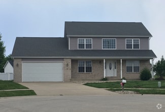 Building Photo - 400 DAHLIA