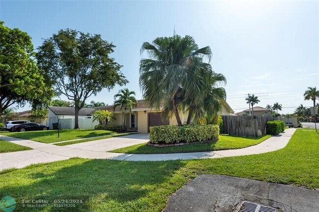Building Photo - 2101 NW 101st Terrace