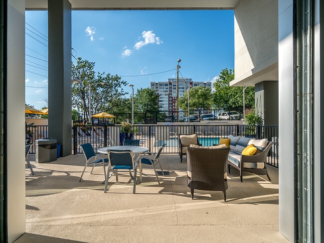 Link Apartments® Glenwood South - Raleigh, NC | Apartments.com