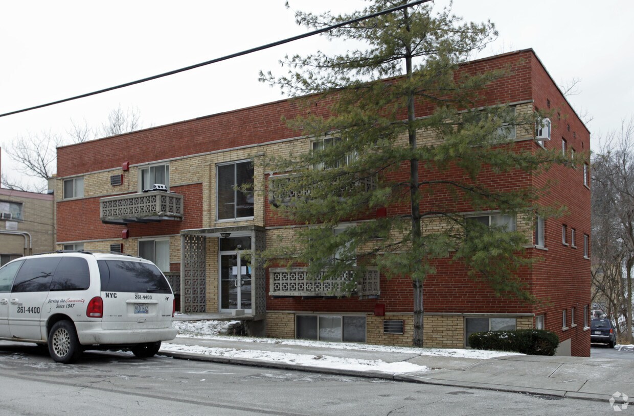 Building Photo - 545 Lowell Ave