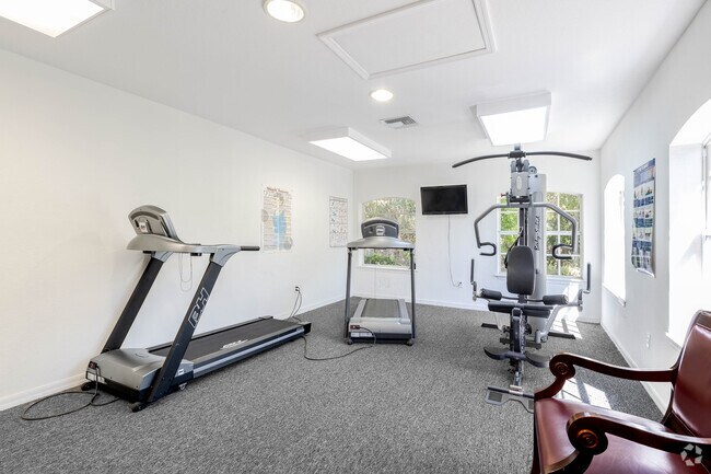 Gimnasio - Villas at Lake Smart Apartments