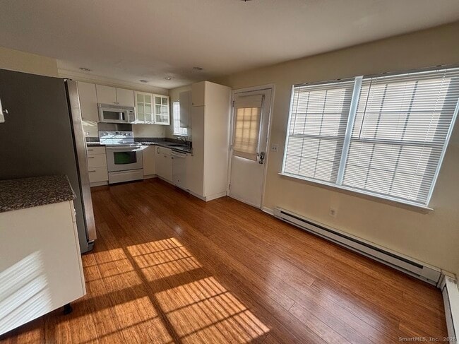 Foto del edificio - 168 Highview Ave