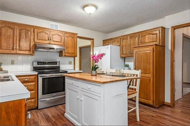 Foto del edificio - 17301 W 155th Terrace