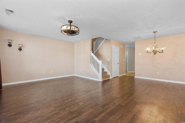 Foto del edificio - 3515 Crepe Myrtle Ct