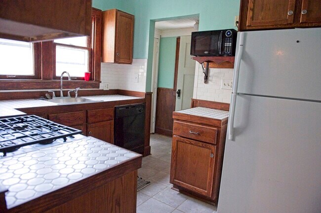 Foto del edificio - 447 N Beville Ave