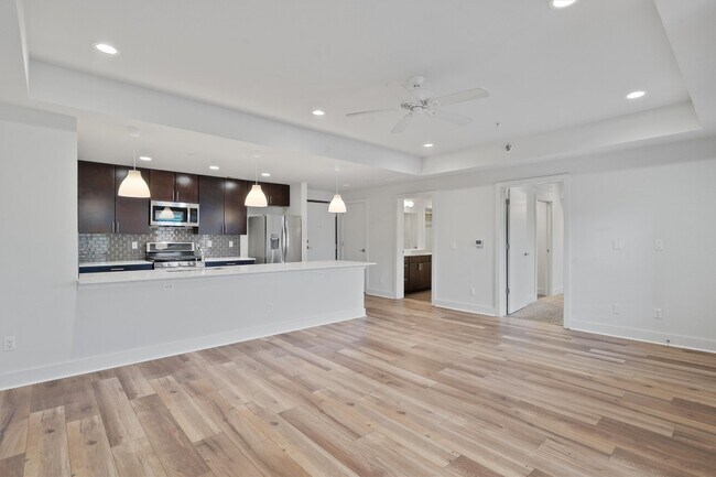 Foto del edificio - 1603 Enfield Rd