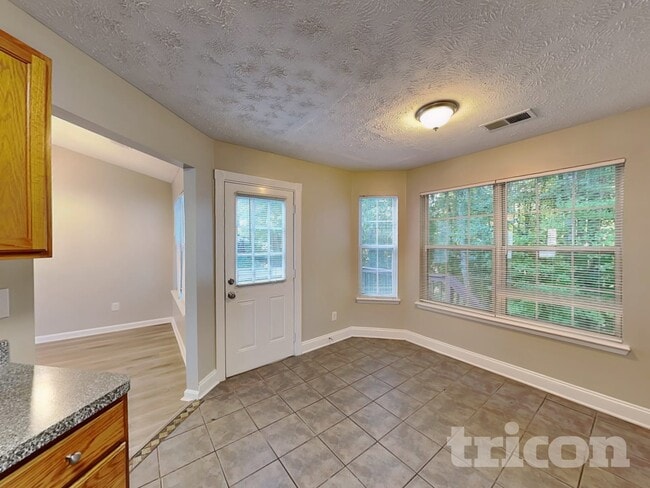 Building Photo - 2929 Noah Dr