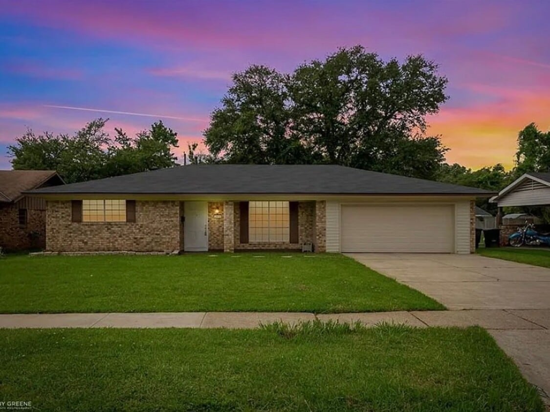 Primary Photo - Rental Property in Bossier City