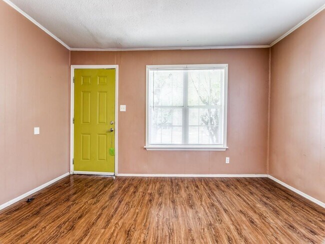 Foto del edificio - 1136 Garland Ave