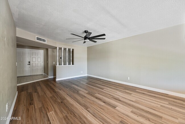 Foto del edificio - 5930 S Juniper St