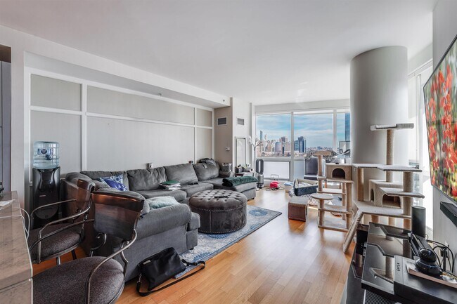 Foto del edificio - 77 Hudson St