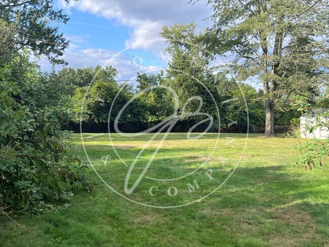 Foto del edificio - Beautiful 3 bedrooom Washington Local home...