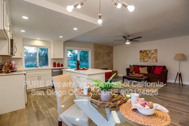 Building Photo - 783 Granada Dr