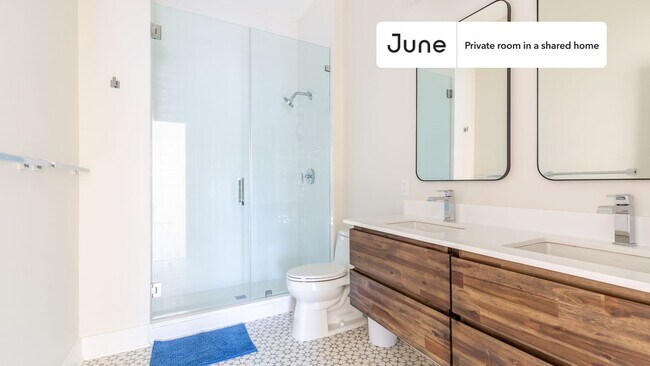 Foto del edificio - Room in Shared 2 bed/2.5 bath home in Columbia Heights