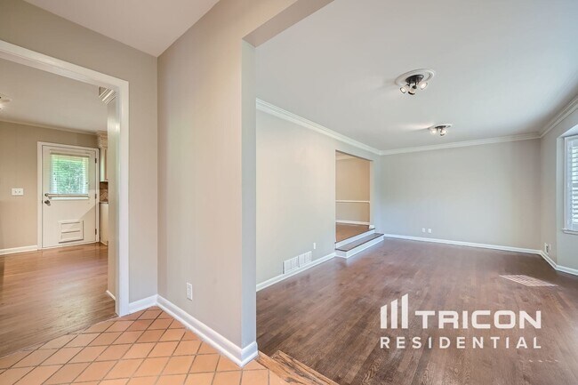 Foto del edificio - 4475 N Peachtree Rd