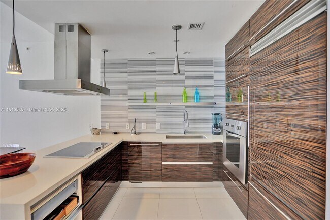 Foto del edificio - 1100 Biscayne Blvd