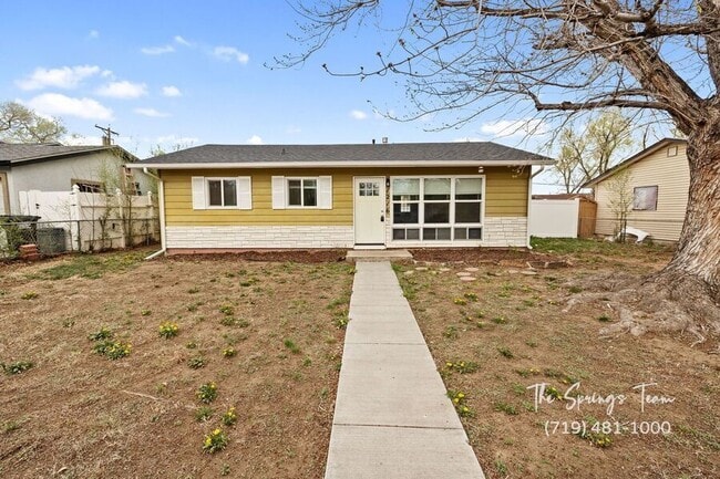 Photo - 1216 Pando Avenue- House