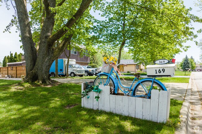 Wood Dale's neighborhood streets are uniquely adorned with charming mailboxes.
