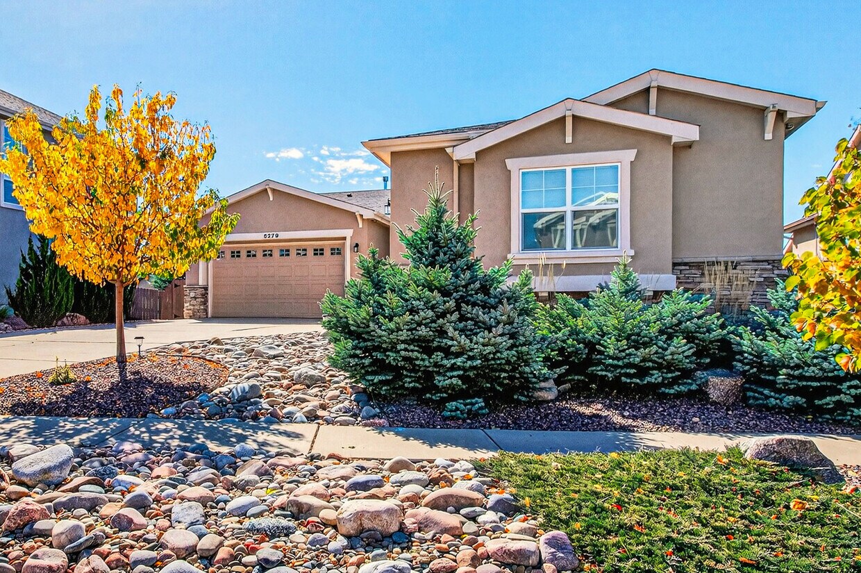 Foto principal - 5279 Mount Cutler Ct