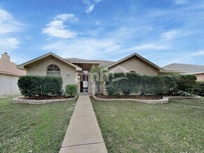 Building Photo - 432 Round Rock Rd