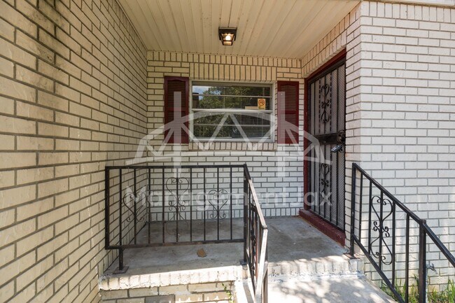 Photo - 2055 Talladega Rd House