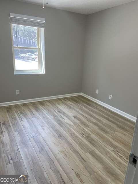 Building Photo - 3884 Parklane Dr