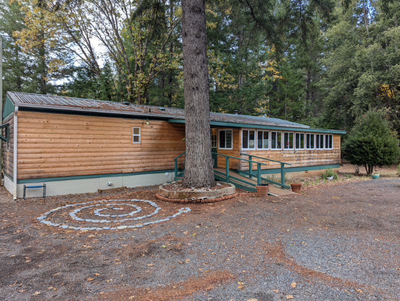 Primary Photo - 232 Ivy Dr