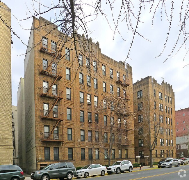 Foto del edificio - 135 Avenue P