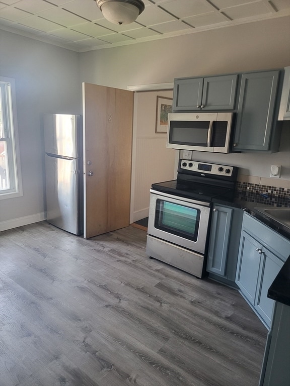 Primary Photo - 231 Cohannet St