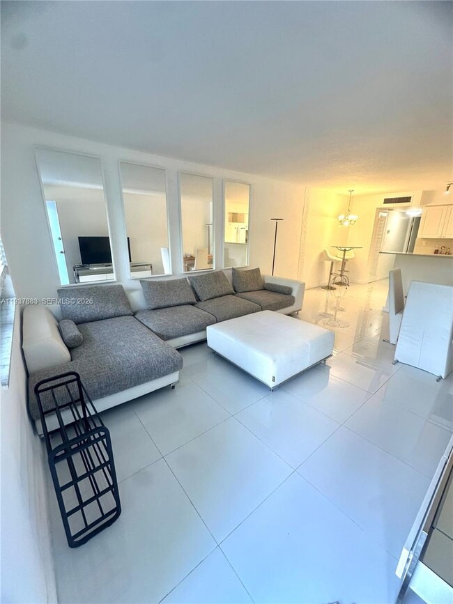 Foto del edificio - 1120 102nd St