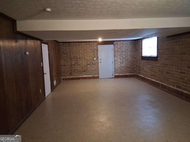 Foto del edificio - 3336 Cowan Mill Ct