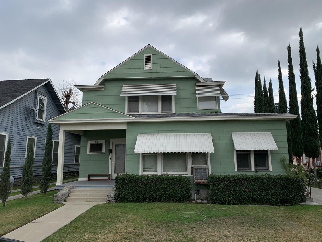 Primary Photo - 910 N Park Ave