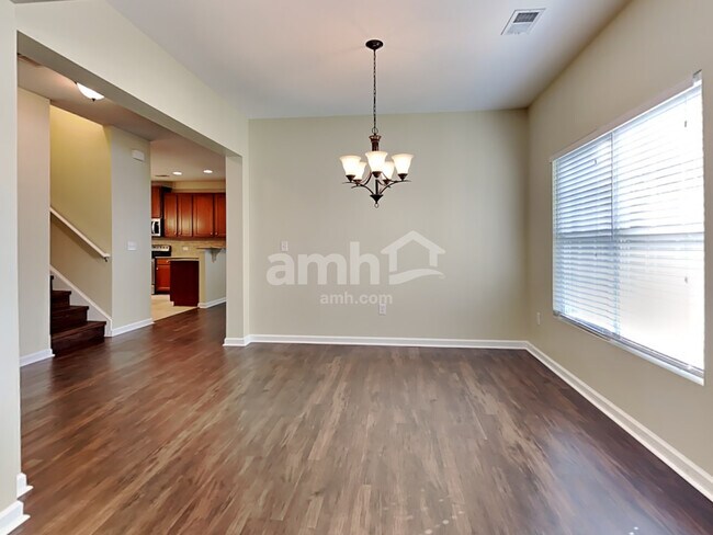 Foto del edificio - 8463 River Oaks Drive