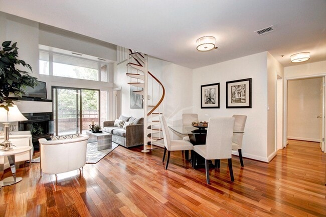 Photo - 5300 43rd St NW (Washington, DC) Apartment