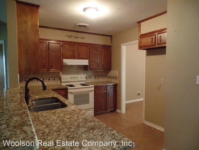 Building Photo - 3 br, 2 bath House - 303 Londonderry