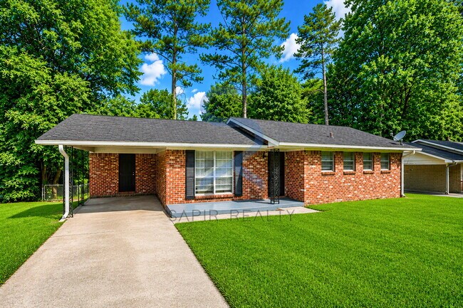 Foto del edificio - Peaceful Suburban Living Awaits – 3BR/1.5BA Home
