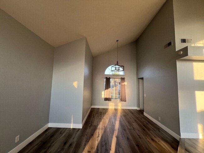Foto del edificio - Beautiful Horsethief Canyon Ranch Home loc...