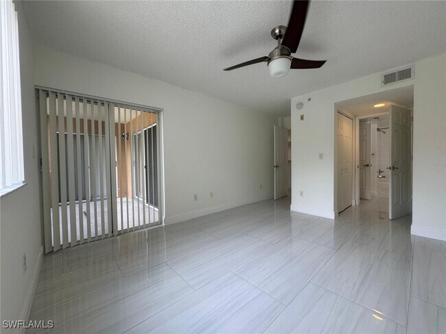Building Photo - 1830 Florida Club Cir